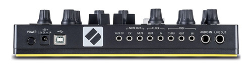 Novation Circuit Mono Station Controlador