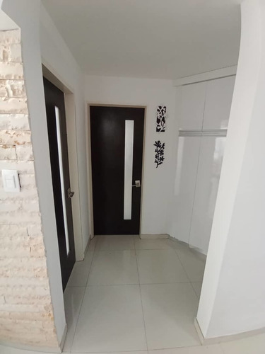 Imagen 8 de 17 de Vendo Apartamento 66.67m2 2h/2b/1p El Encantado 5561
