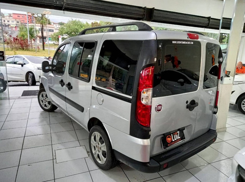 Imagem 3 de 6 de Fiat Doblò 1.8 Mpi Essence 7l 16v Flex 4p Manual