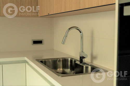 Imagen 5 de 30 de Vendo Apartamento De 3 Dormitorios Y Servicio, Patio. Con Renta. Golf