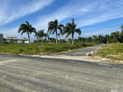 Imagen 9 de 17 de Vendo Solar Comercial De 150 A 385 Mt2 En Plena Avenida Ubicado En Residencial Privado Con Agua Luz Y Calles En Santo Domingo Norte Próximo A La Estación Del Metro Mamá Tingo, La Sirena Y El Parque V