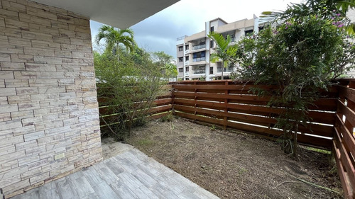 Apartamento En Alquiler En Brisas Del Caribe De 3 Habitaicones