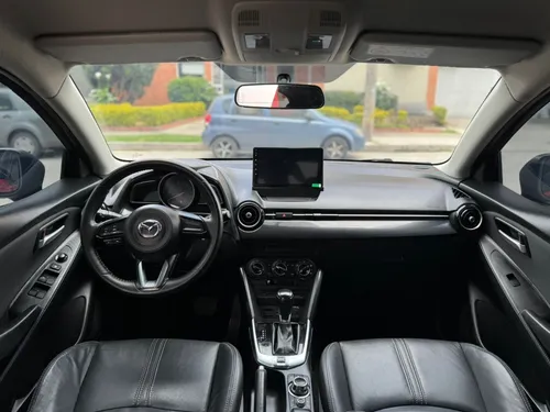 Mazda 2 1.5 TOURING TP