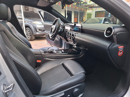 Mercedes Benz A200 1.4cc