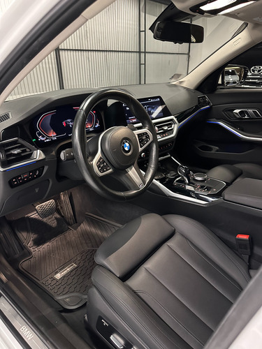 BMW Serie 3 3.0 330i Sedan Sport Line 252cv