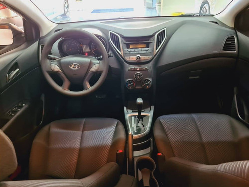 Imagem 7 de 9 de Hyundai Hb20 1.6 Comfort Style 16v Flex 4p Automático