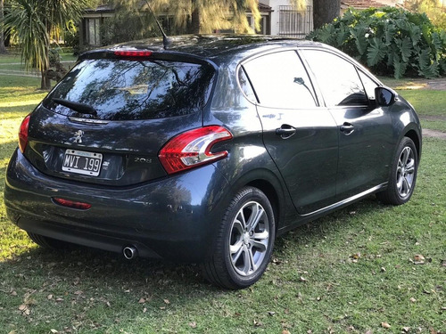 Imagen 2 de 17 de Peugeot 208