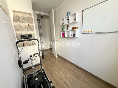 Departamento En Venta De 3 Dorm 2 Bañ 1 E 1 B. Metro Lo Vial