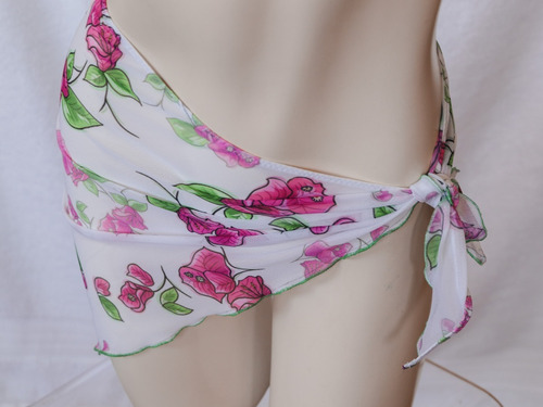 Pareo Blanco Con Estampado De Buganvilias