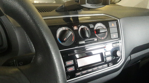Volkswagen Up Move