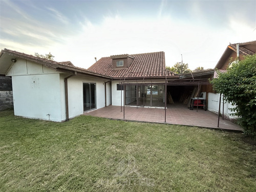 Casa En Venta De 4 Dorm. En Los Angeles