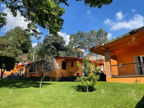Venta Casa Jardín Con Bosque - V270