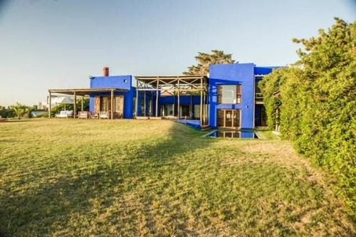 Casa En Venta De 7 Dormitorios O Mas En La Barra