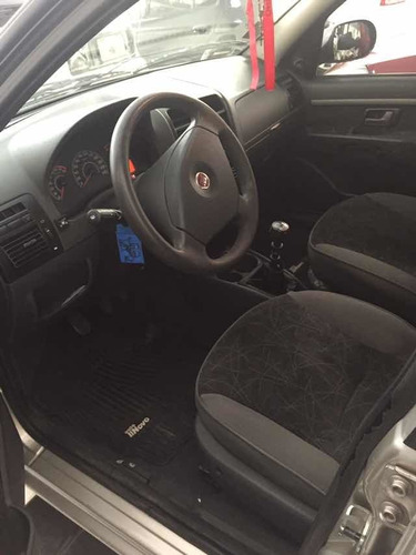 Fiat Palio 1.4 Attractive 2011