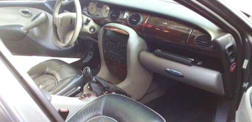 Imagen 8 de 14 de Rover 75