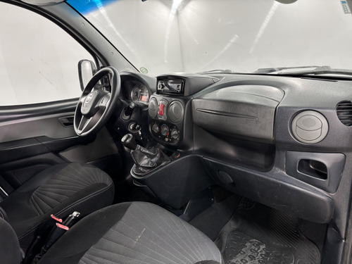 Fiat Doblo 1.8 MPI ESSENCE 7L 16V FLEX 4P MANUAL
