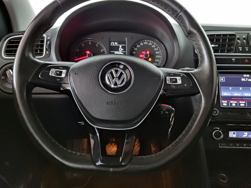 Imagen 9 de 15 de Volkswagen Vento Highline 1.6l L4 105hp Mt 2020