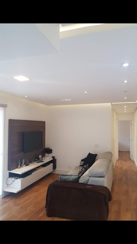 Apartamento 60. 2 Dorms E 2 Vagas