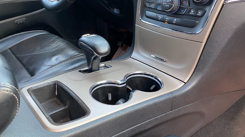 Jeep Grand Cherokee 5.7 Limited Lujo 4x2 Mt