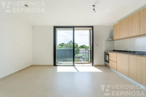 Departamento De Dos Ambientes En Venta, Morón