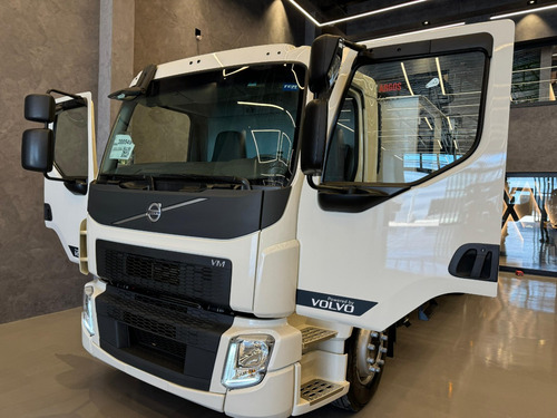 Caminhão Volvo Vm290 4x2 2024 Argos 20t Cabine Suplementar