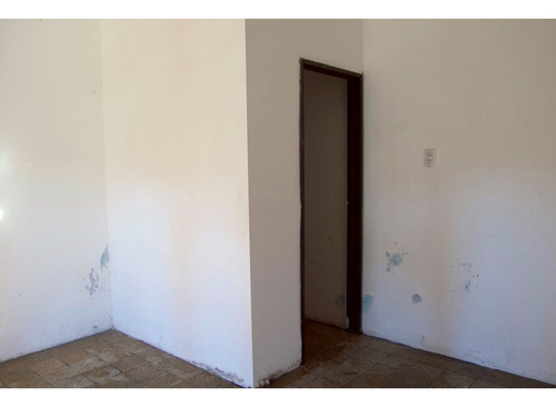 Venta Casa Multi-vivienda (2 Casas De 2 Dorm. + Comercio) Apta Credito