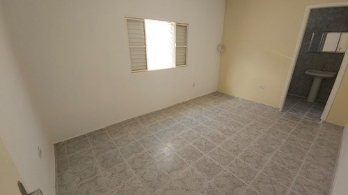 Casa Recém Reformada Com 3 Dormitórios Em Marília!