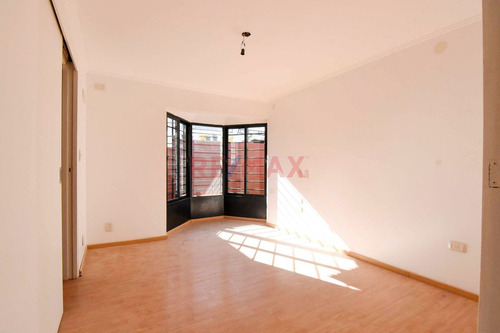 Venta Hermosa Casa 6 Amb En Barracas Con Cocheras