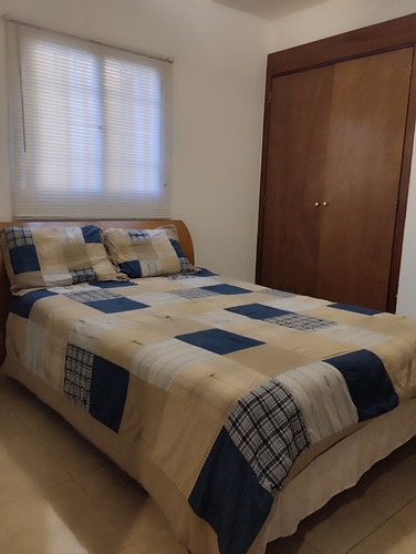 Apartamento En Alquiler Calle Arismendi, Lecheria