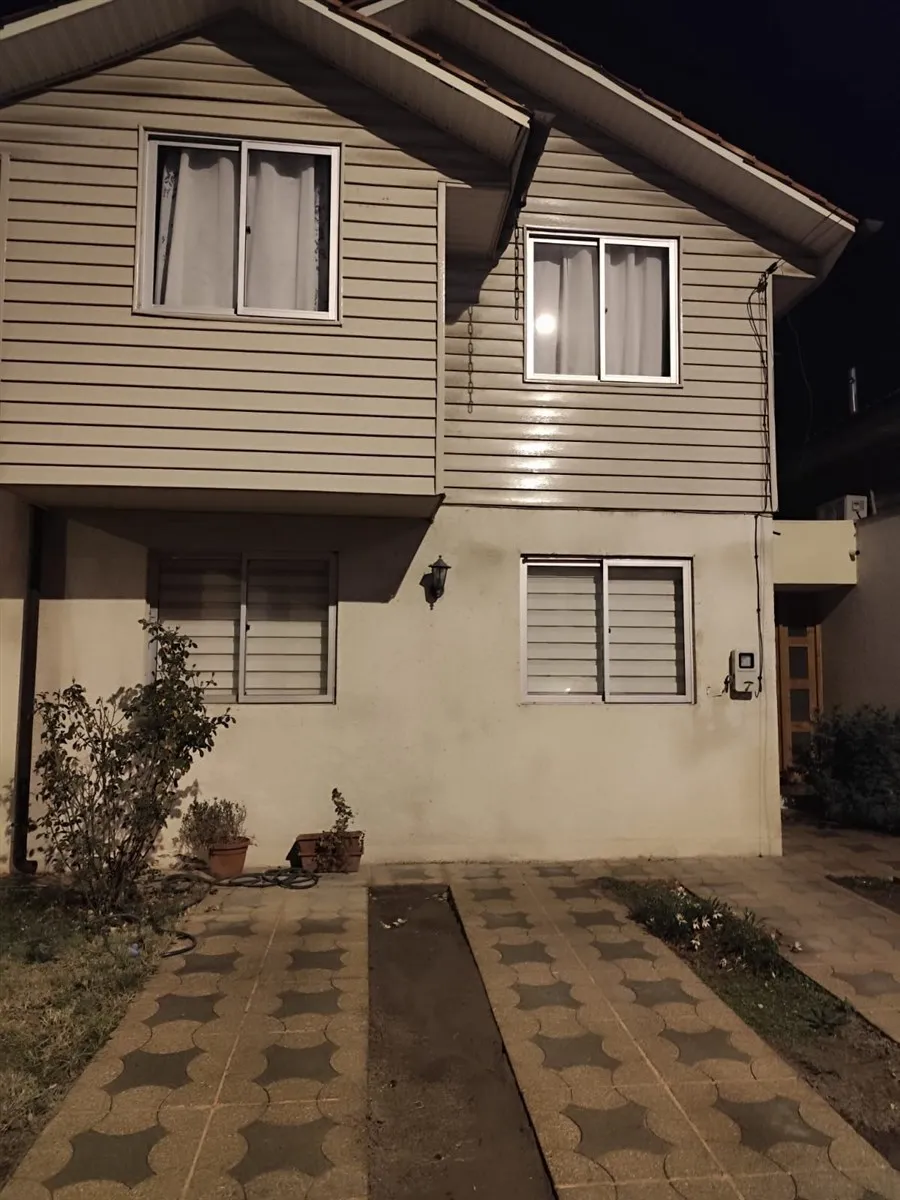 Imagen 1 de 16 de Arriendo Casa En Los Andes