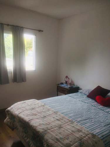 Imagen 12 de 16 de Duplex Dos Dormitorios, Jardin Y Cochera En Venta.