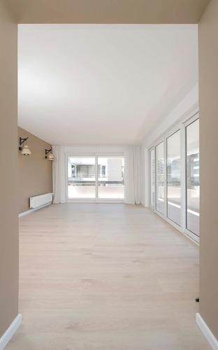 Remodelado Con Amplios Espacios Y Luz Del Oriente Y Norte 3d