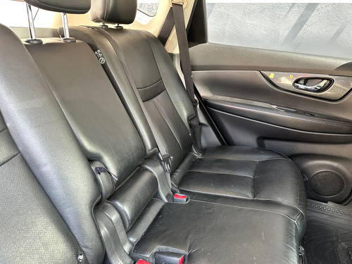 Nissan X-Trail 2.5 Exclusive 2 Row Cvt
