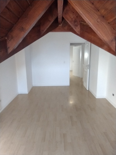 Imagen 13 de 25 de Venta Departamento Dúplex Centro Bariloche Con Vista Al Lago Y Cochera + Baulera, 3 Dormitorios, 3 Baños, 2 Balcones.