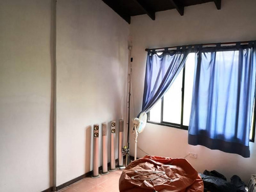 Imagen 12 de 16 de Casa De 3 Dormitorios, Cochera Doble, Galería, Parrilla, Terreno De 400 M2