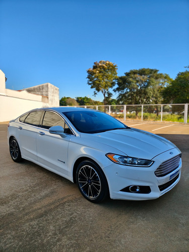 Ford Fusion 2.0 Hybrid Aut. 4p