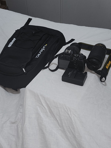 Camara Nikon D3500 Kid Completo Con Mochila De Regalo (Usado)