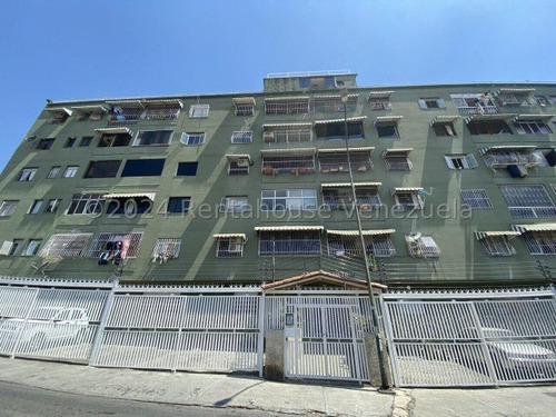 Apartamento En Venta En Montecristo  Cód  24-20250    Adp 
