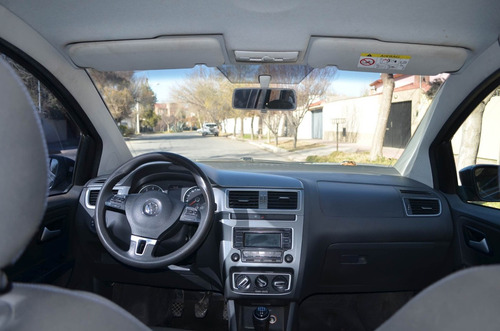 Volkswagen Suran 1.6 Highline 101cv