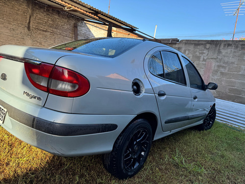 Renault Megane F2 Rn 1.6 16v