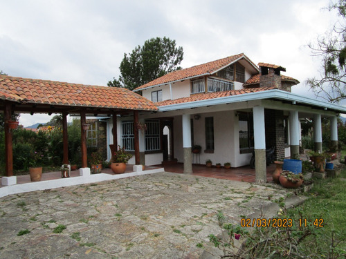 Casa Quinta Jacaranda Vía Tenjo Tabio