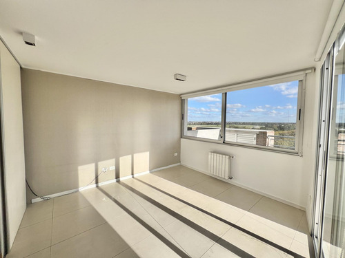 Alquiler 3 Ambientes San Isisdro. Con Terraza, Parrilla Y Vista Al Hipodromo Y Al Rio