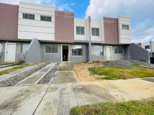Imagen 13 de 30 de Casa En Venta En La Piedad Norte Cabudare Lara ++23-19030 */m.e.c - R-a-h N° +0-4-2-4- 5.5.6. 5.7. 5.9 *--**
