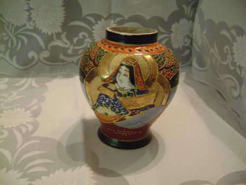 Antiguo Jarroncito Porcelana Japonesa Satsuma.ver Descrip.-