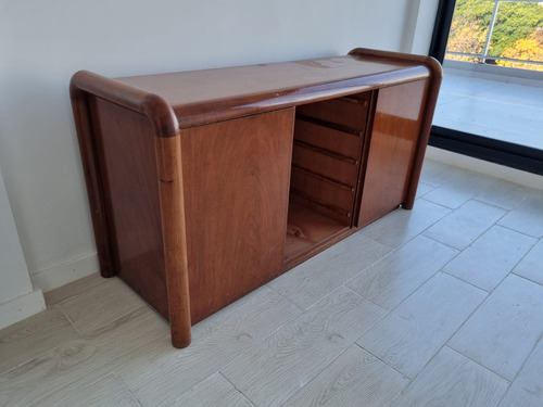 Mesa De Luz X 2 + Cómoda / Rack De Tv Marrón Oscuro (Usado)