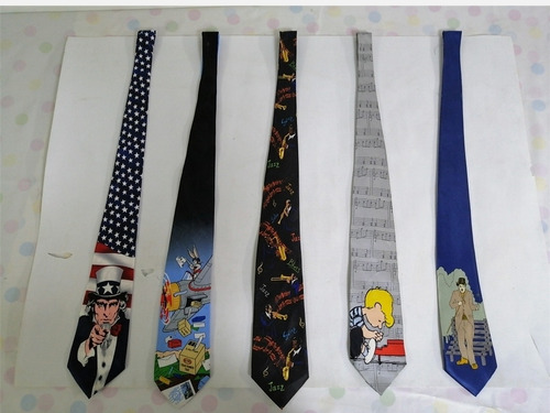 Corbatas Varias E.u. Peanuts Looney Tunes Chaplin Jazz