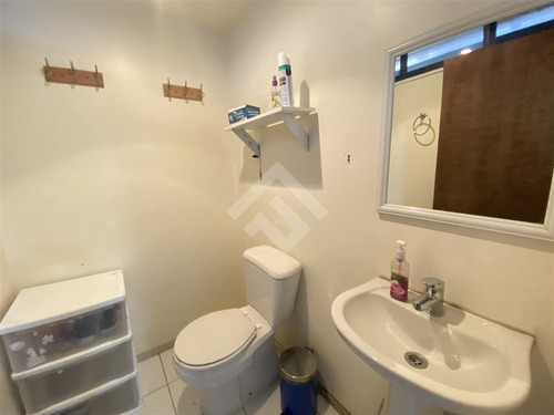 Casa En Venta De 6 Dorm. En Las Condes