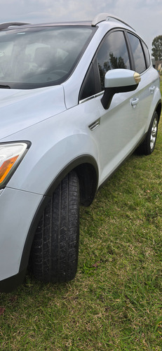 Ford Kuga 2.5 Titanium At 4x4 L (ku05)