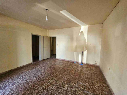 Casa 2 Dormitorios En Venta La Plata A Reciclar