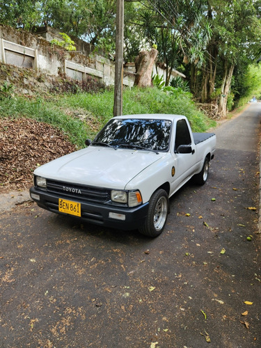 Toyota Hilux 2.4l